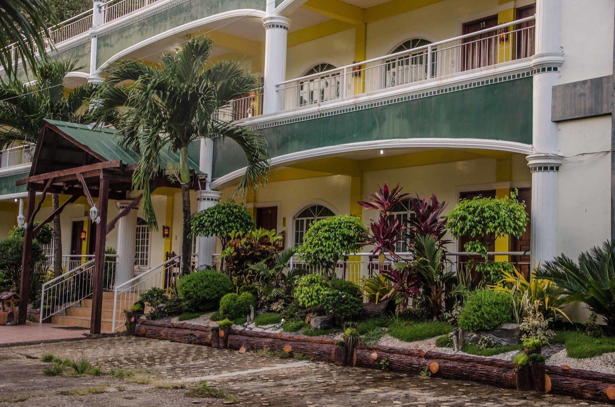 Reddoorz Premium @ Abueg Road Extension Puerto Princesa Exterior photo