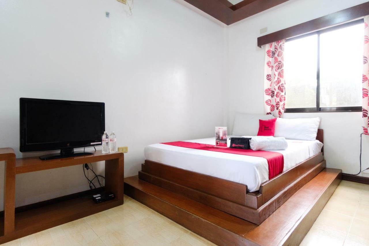 Reddoorz Premium @ Abueg Road Extension Puerto Princesa Exterior photo