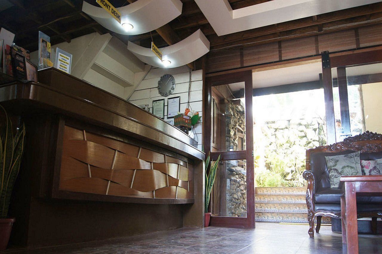 Reddoorz Premium @ Abueg Road Extension Puerto Princesa Exterior photo